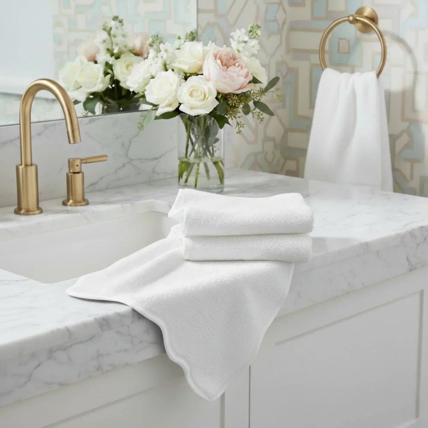 Bath Towels – Fluffy, Ultra Soft & Highly Absorbent (4 pieces)
