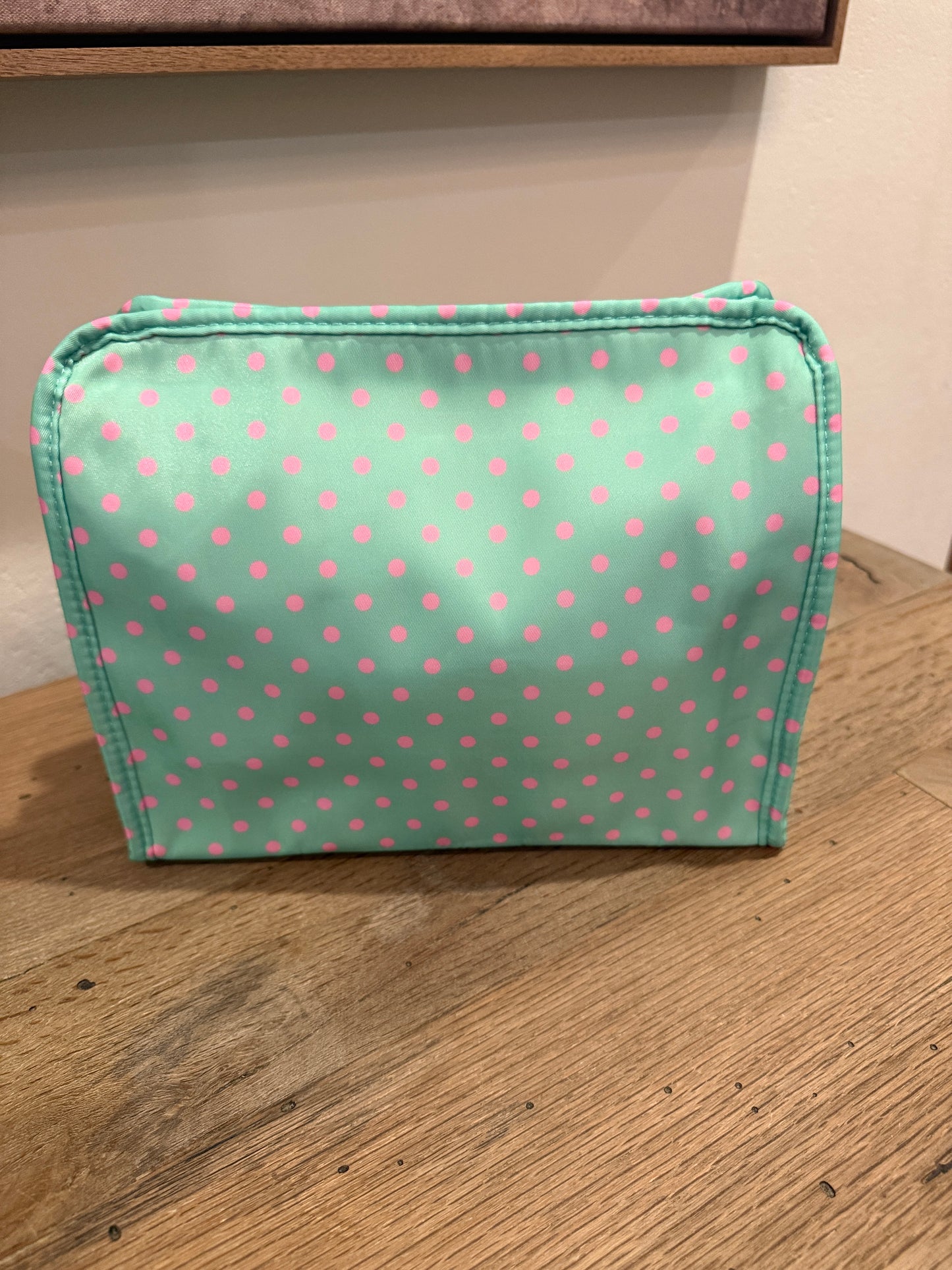 Fern and Fizz Pouch