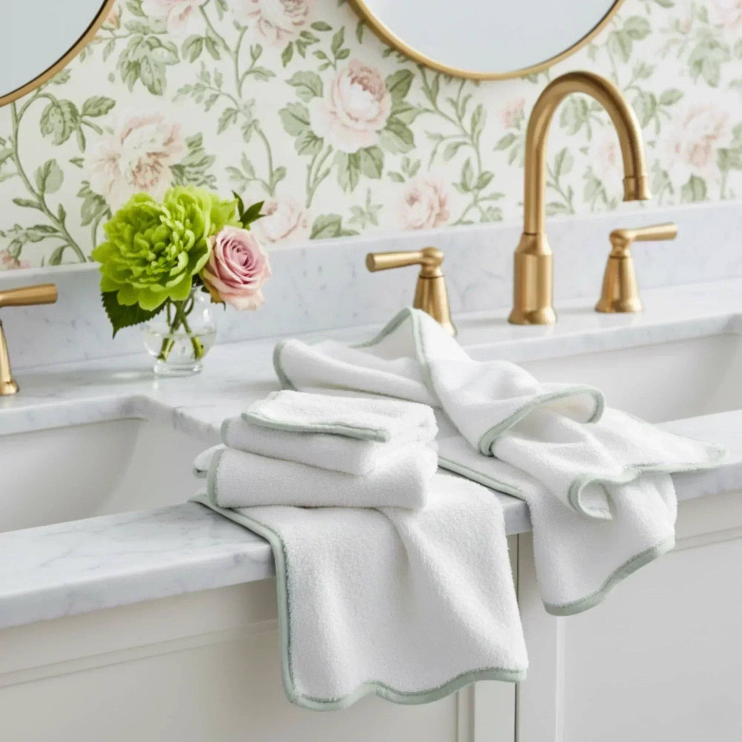 Bath Towels – Fluffy, Ultra Soft & Highly Absorbent (4 pieces)